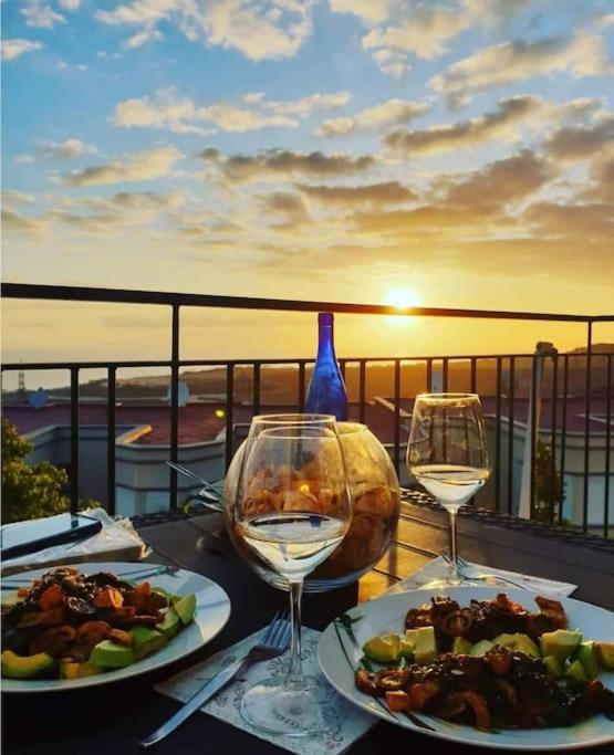 Private Pool 'Villa Vibe Tenerife' Sunset & Ocean View Chayofa Exterior foto